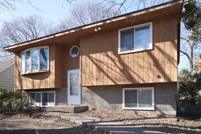 1701 Reaney Avenue, Saint Paul, MN 55106 - Photo 1