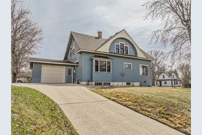 703 6th Avenue E, Alexandria, MN 56308 - Photo 1