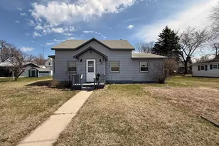 128 S Munsterman St, Appleton, MN 56208 - Photo 1