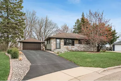 429 Guthrie Court N, Oakdale, MN 55128 - Photo 1