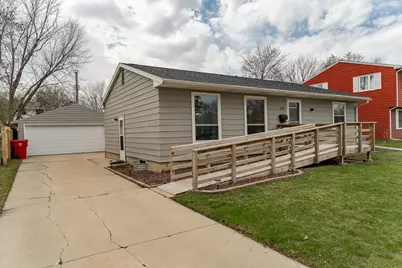 1539 8 1/2 Avenue SE, Rochester, MN 55904 - Photo 1