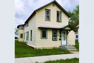 186 E Howard Street, Winona, MN 55987 - Photo 1
