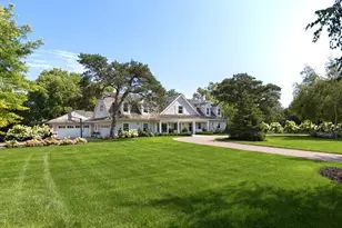 415 Highcroft Rd, Wayzata, MN 55391 - Photo 1