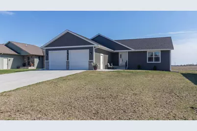 209 Wickfield Drive, Mankato, MN 56001 - Photo 1