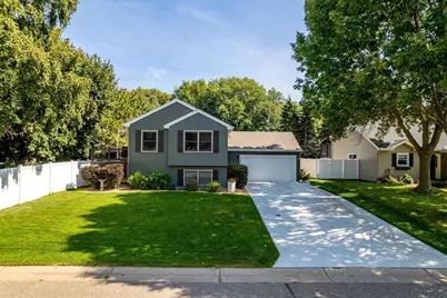 3887 Hallmark Avenue N, Oakdale, MN 55128 - Photo 1