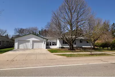 811 Pleasant Avenue S, Park Rapids, MN 56470 - Photo 1