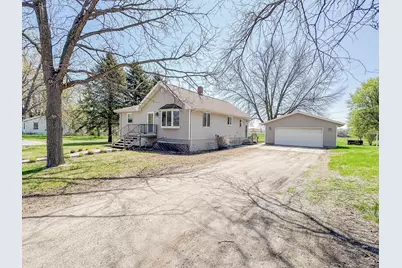 211 Dogwood Avenue, Bird Island, MN 55310 - Photo 1