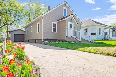 914 N North Avenue, Fairmont, MN 56031 - Photo 1