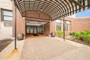 79 Western Ave N, Saint Paul, MN 55102 - Photo 1