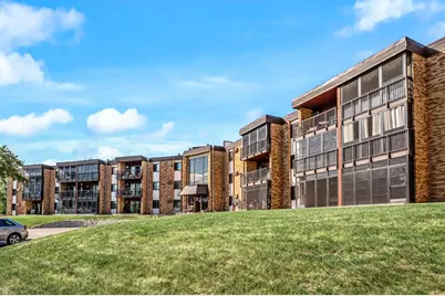 2700 Oxford Street N #102, Roseville, MN 55113 - Photo 1