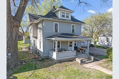 114 E 8th Street, Fairmont, MN 56031 - Photo 1