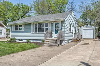 722 5th Street W, Hastings, MN 55033 - Photo 1