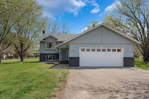 2070 Prospect Dr NE, Saint Cloud, MN 56304 - Photo 1