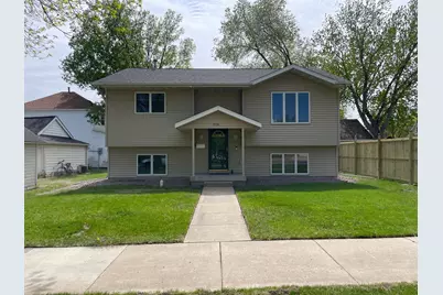 508 W Broadway Avenue, Saint Peter, MN 56082 - Photo 1