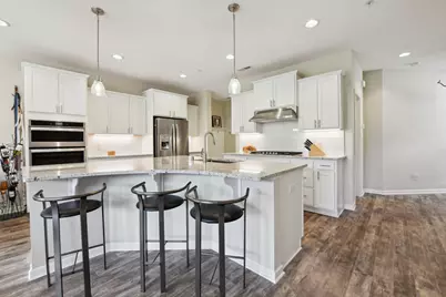 722 Maggie Way, Chanhassen, MN 55317 - Photo 1