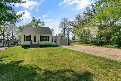642 Goodwin Avenue N, Oakdale, MN 55128 - Photo 1