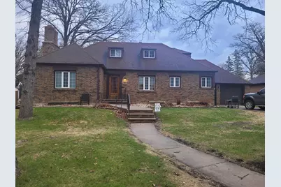 340 Kendall Avenue N, Thief River Falls, MN 56701 - Photo 1