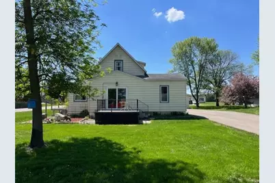 400 Main Street W, Morristown, MN 55052 - Photo 1