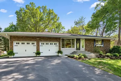 1000 Valley Oaks Road, Vadnais Heights, MN 55127 - Photo 1