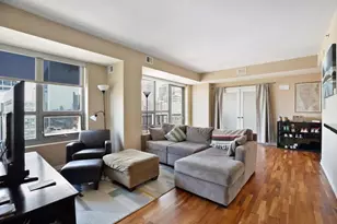 929 Portland Ave, Minneapolis, MN 55404 - Photo 1