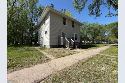 1617 3rd Avenue S, Moorhead, MN 56560 - Photo 1