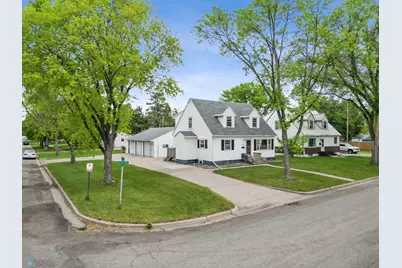 1204 12th Avenue N, Moorhead, MN 56560 - Photo 1