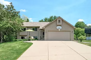 17008 Glenwood Ave, Lakeville, MN 55044 - Photo 1