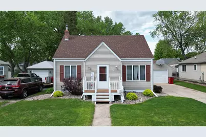 708 14th Avenue SW, Austin, MN 55912 - Photo 1