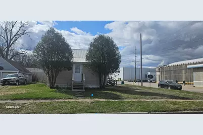 500 6th Street SW, Waseca, MN 56093 - Photo 1