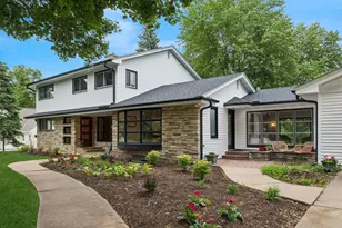 124 Paisley Ln, Golden Valley, MN 55422 - Photo 1