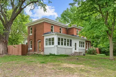 410 Highland View, Houlton, WI 54082 - Photo 1