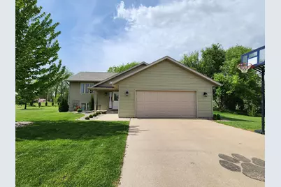 610 3rd Avenue NE, Plainview, MN 55964 - Photo 1