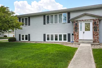 1801 Lakewood Avenue, Albert Lea, MN 56007 - Photo 1