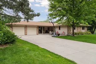 420 Santa Fe Cir, Chanhassen, MN 55317 - Photo 1