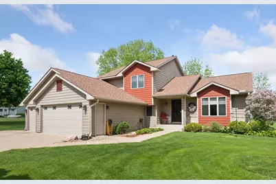 1665 Royal Oak Drive, Chaska, MN 55318 - Photo 1