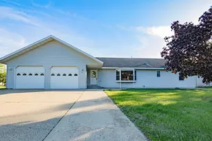 101 6th St NW, Perham, MN 56573 - Photo 1