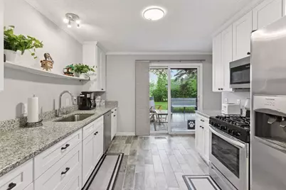 2505 Florida Avenue N, Golden Valley, MN 55427 - Photo 1