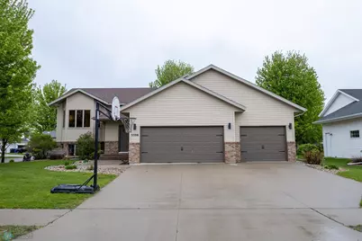 5506 16th Street S, Fargo, ND 58104 - Photo 1