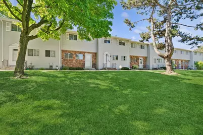 6403 15th Street N, Oakdale, MN 55128 - Photo 1