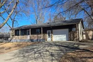 405 16th Ave NE, Waseca, MN 56093 - Photo 1