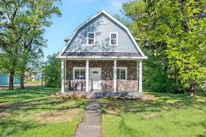 147 Center Street N, Rothsay, MN 56579 - Photo 1