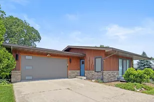 204 W Indiana St, Lake City, MN 55041 - Photo 1