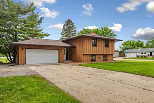 1930 6th Ave NE, Owatonna, MN 55060 - Photo 1