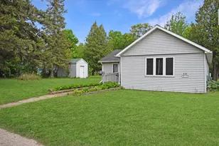 630 Oak St, Crosby, MN 56441 - Photo 1