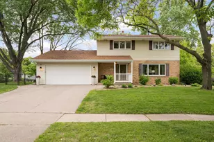 11600 River Hills Dr, Burnsville, MN 55337 - Photo 1