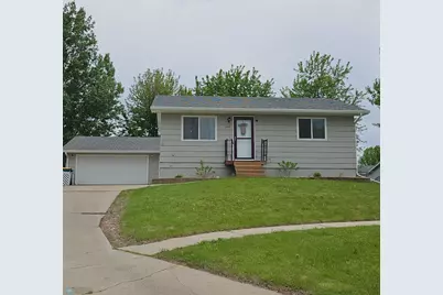 849 11th Avenue W, West Fargo, ND 58078 - Photo 1