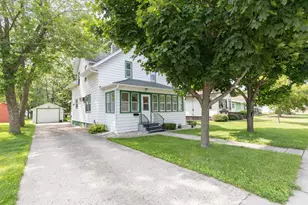 334 Augusta Ave, Paynesville, MN 56362 - Photo 1