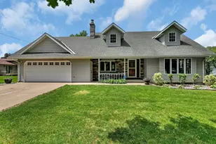 829 Cummings Ln, Saint Cloud, MN 56301 - Photo 1