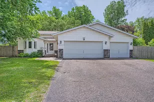 6095 22nd St N, Oakdale, MN 55128 - Photo 1