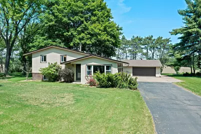 8170 113th Street S, Cottage Grove, MN 55016 - Photo 1